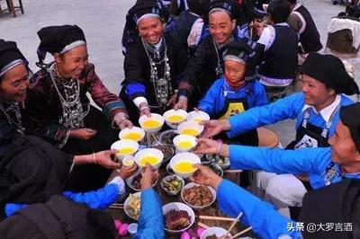 罗平彝家酒歌,罗平三杯酒