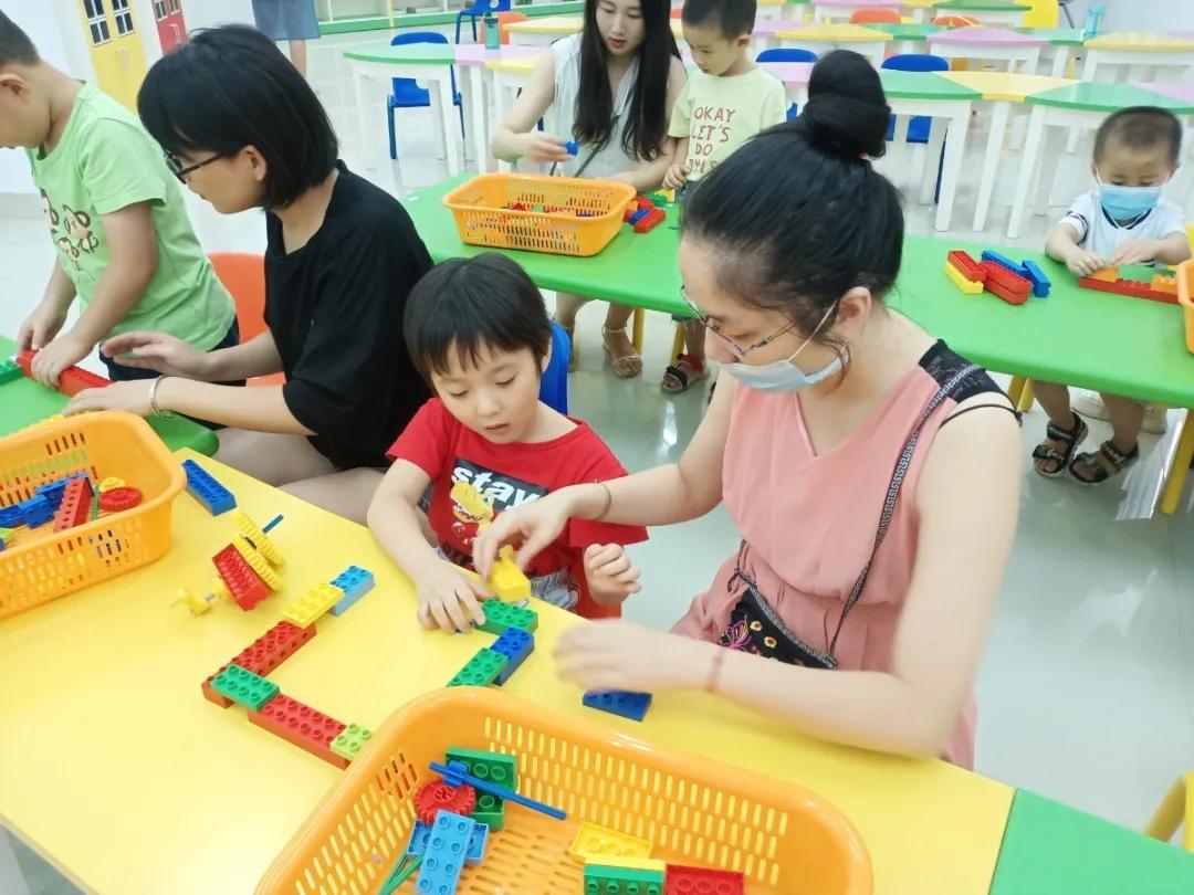 乐高亲子活动课,乐高亲子互动课