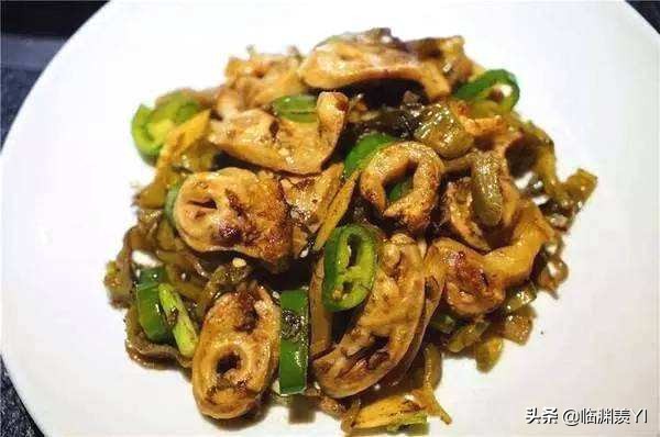 田鼠、猪鞭、臭屁虫、猪眼睛都不放过？食物链顶端的王者：广西人