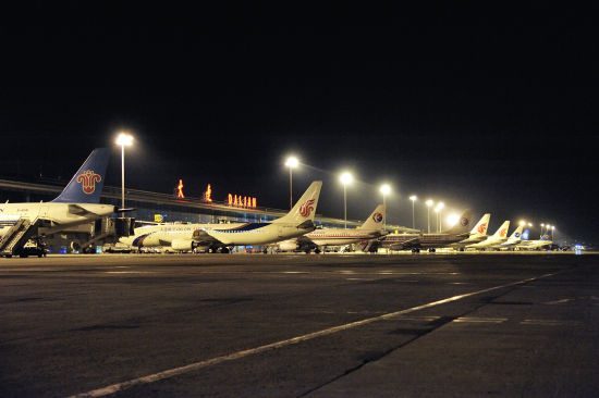 为什么聪明的人不坐晚上的航班呢,坐飞机为什么不要选择晚上的航班