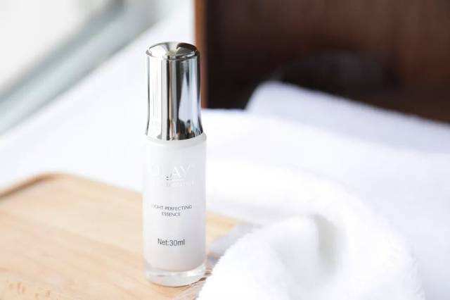 揭晓5款口碑最好的淡斑护肤品,名门之秀玉瓷肌淡斑精华