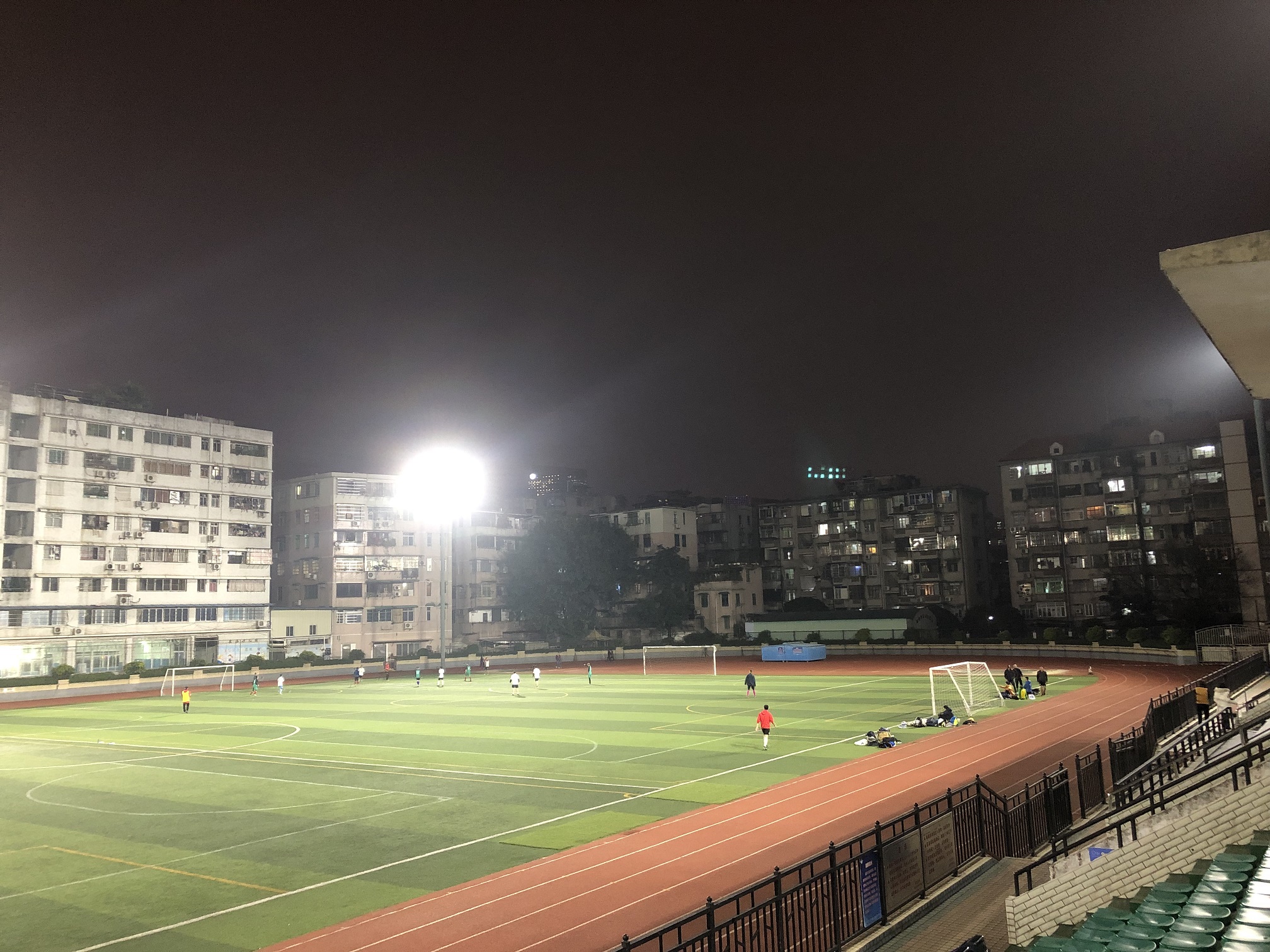 莱斯特城四球大胜,莱斯特城9比0胜弱旅