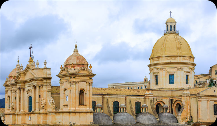 情迷西西里:漫步“蜜糖小城”诺托,感受巴洛克建筑艺术的灵动、浪漫与激情