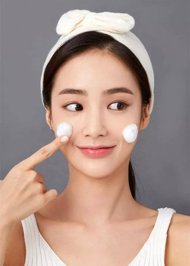 三十多岁干皮用什么护肤品比较好,干皮敏感肌肤用什么护肤品比较好