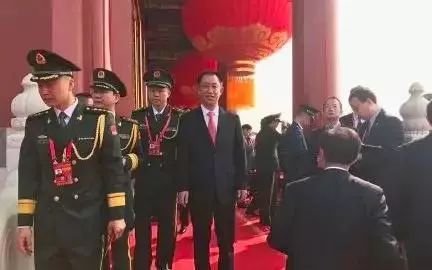 谁在围猎全世界的首富,谁在包围沃尔玛