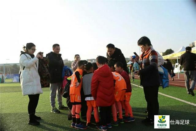 踢球是教育，拼搏是灵魂---7车网仕海杯冬季足球赛点燃冬日杭城