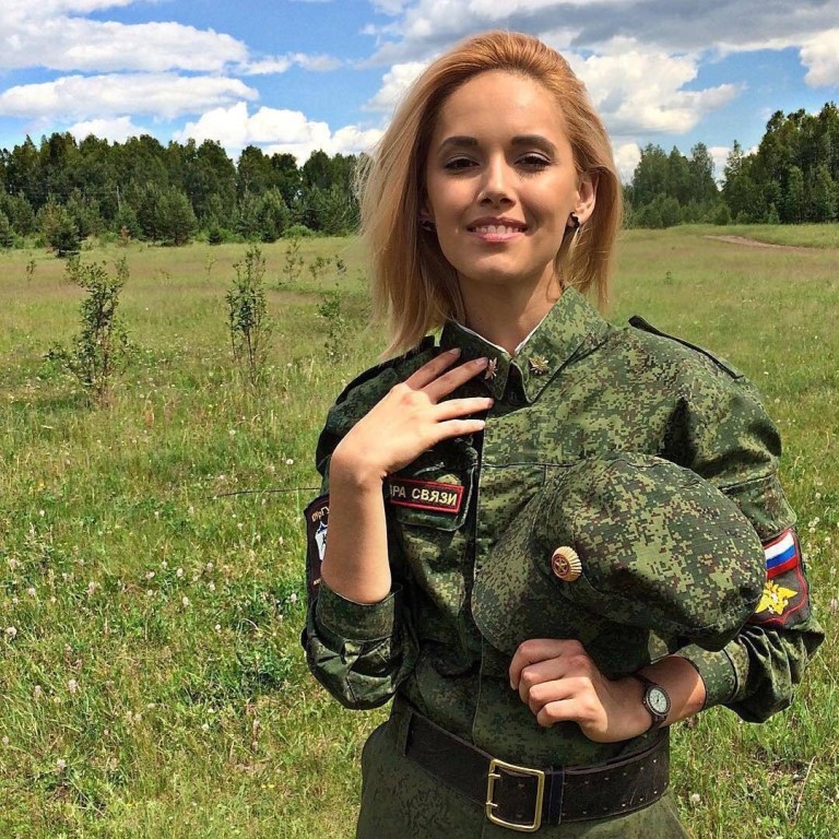 俄罗斯女兵的服饰,俄罗斯现代女兵制服图片大全