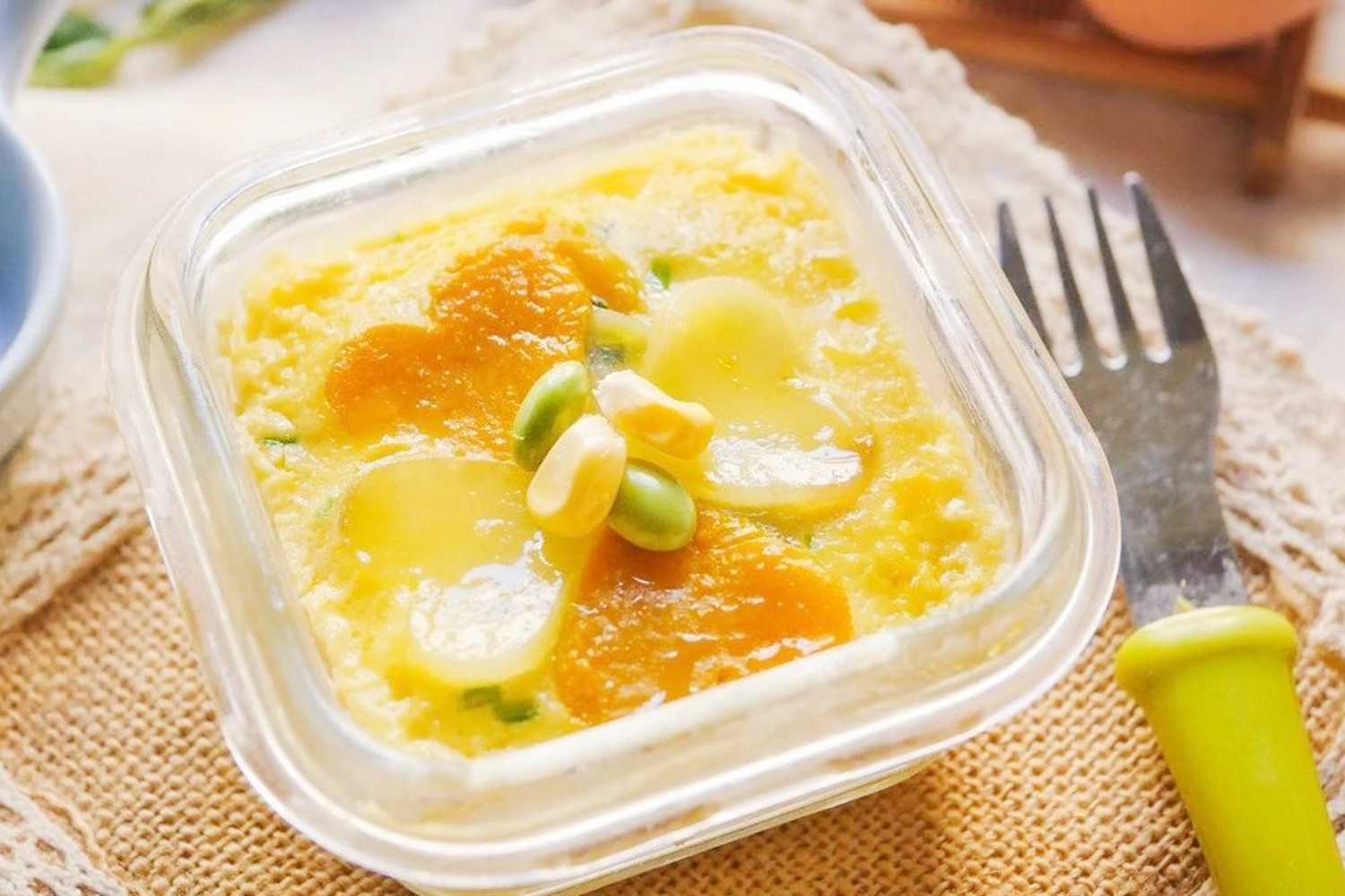 婴儿9-12月奶量和辅食的喂养,3至7月宝宝每天奶量与辅食安排表