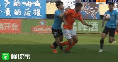 上港奥斯卡泰达点球,上港鲁能上港禁区手球