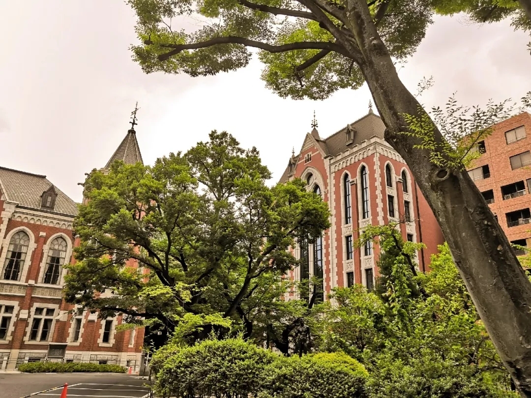 庆应义塾大学：亚洲第一私立学府，创立者被印在了日元上