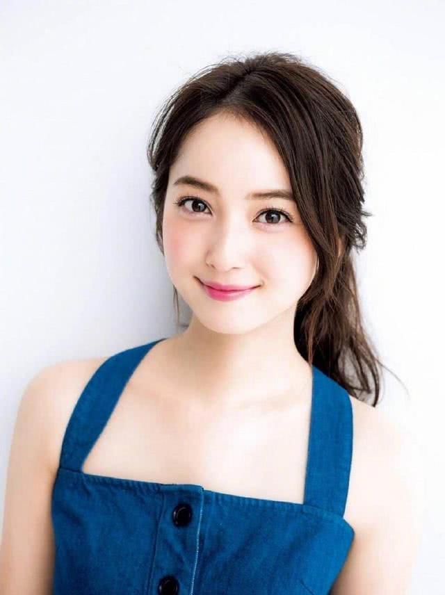 佐佐木希与丈夫近照,佐佐木希和丈夫结婚了吗