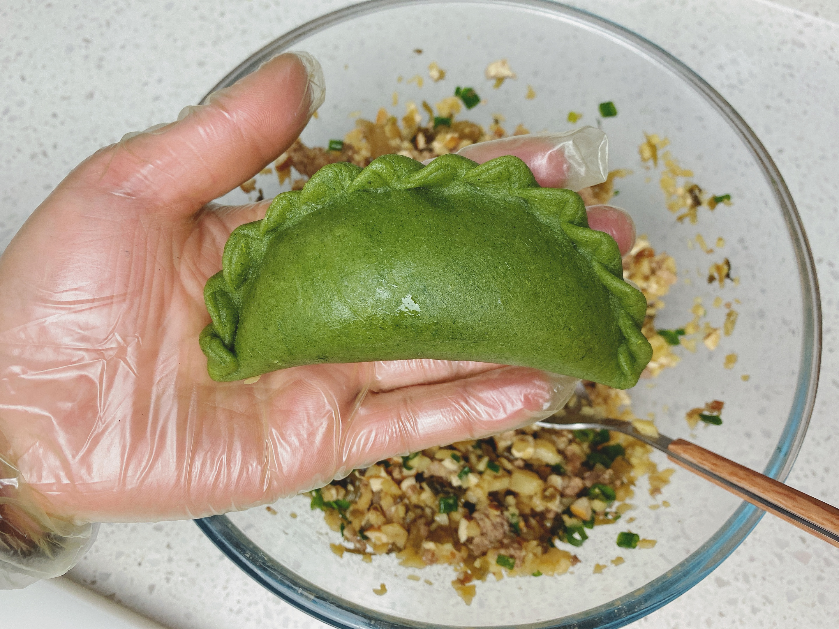 青团王者级吃法,青团怎么做才翠绿又q弹