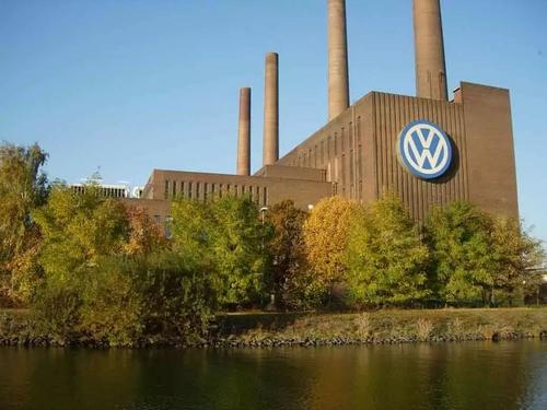 明明靠大降价获取高销量，为啥大众在国内很高级？