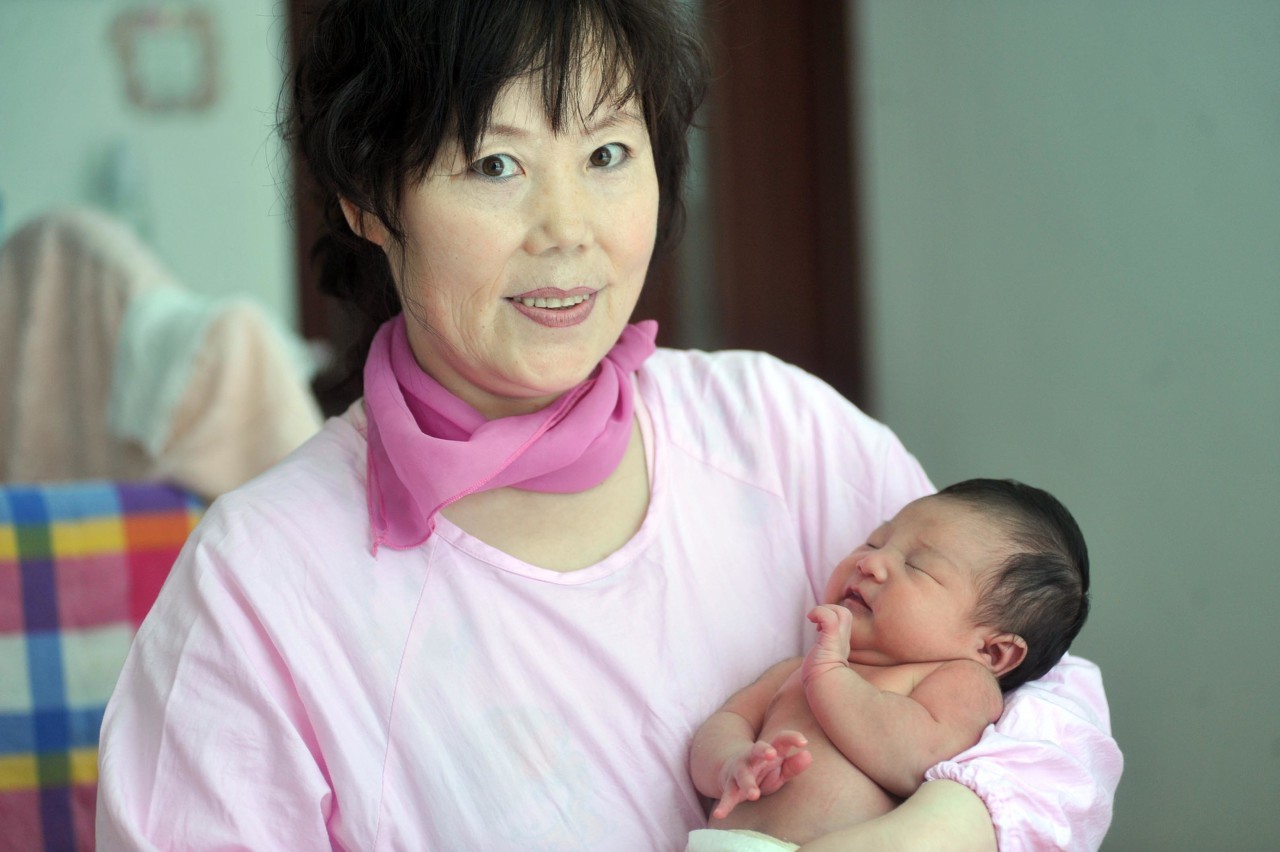 成都月嫂2016年价格查询,成都周边月嫂价格查询