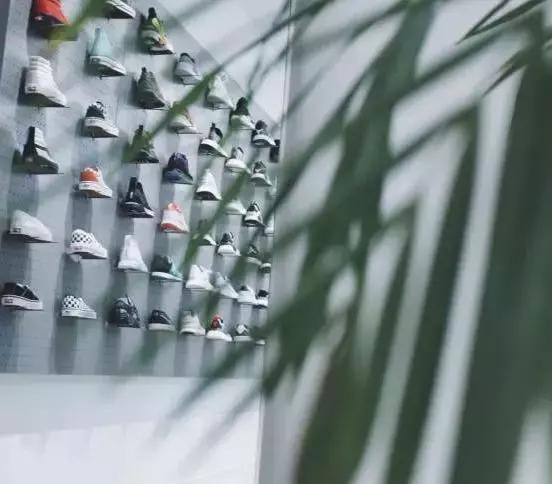 在哪里买正品便宜球鞋,哪里买便宜的正品球鞋