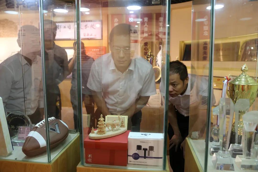 内江任免公示邢伟平,邢伟平