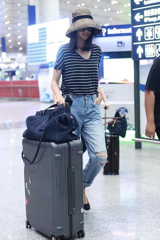 章子怡宽松穿搭,章子怡时尚穿搭展高级感