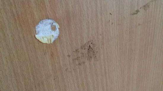 墙壁脏了擦不掉怎么办,墙壁脏了有泥巴怎么去除