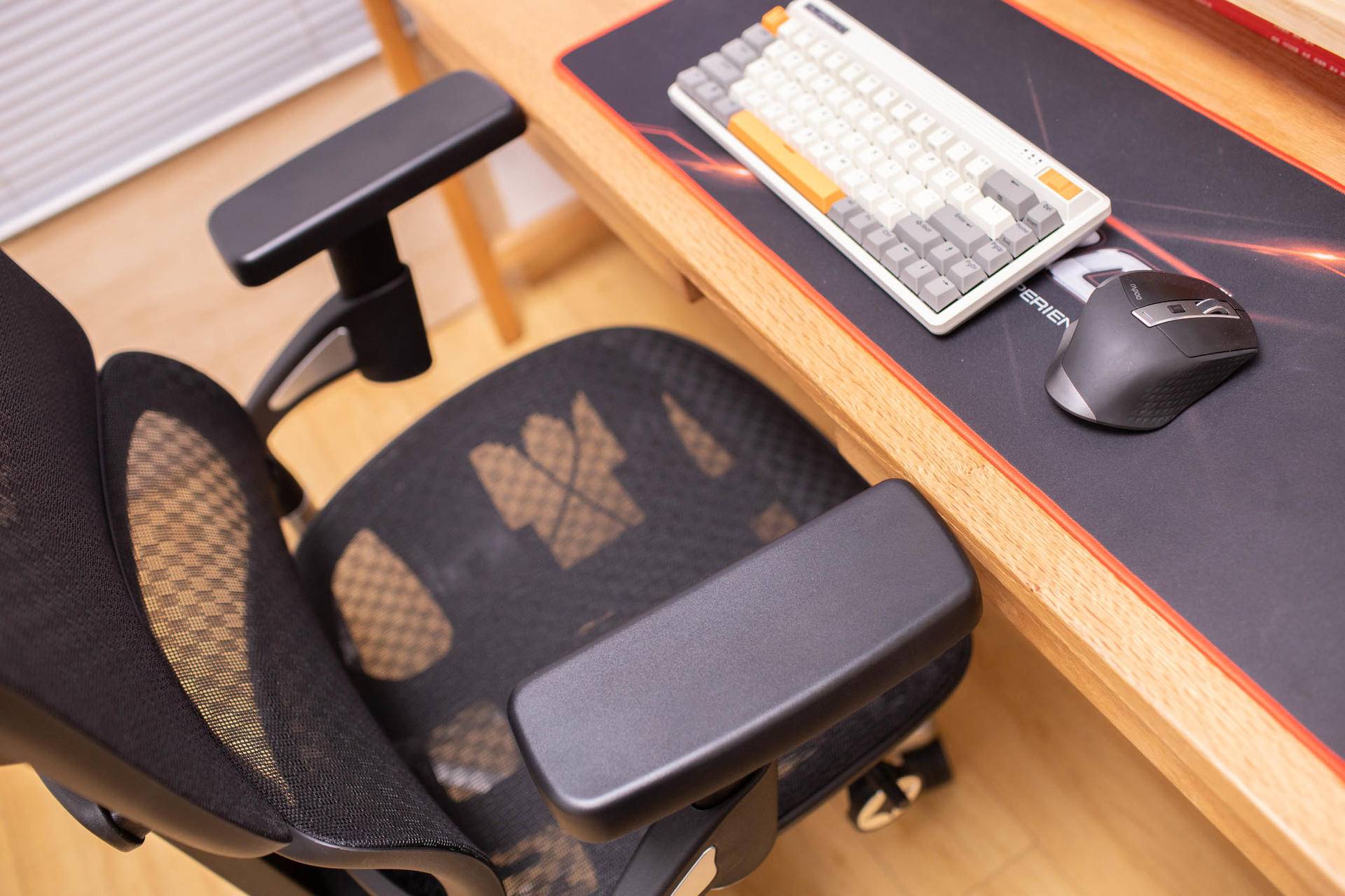 旗舰级人体工学椅,高端人体工程学椅