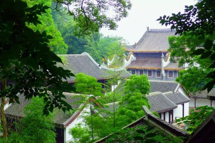 不甘寂寞的城市成都,长沙娱乐之城