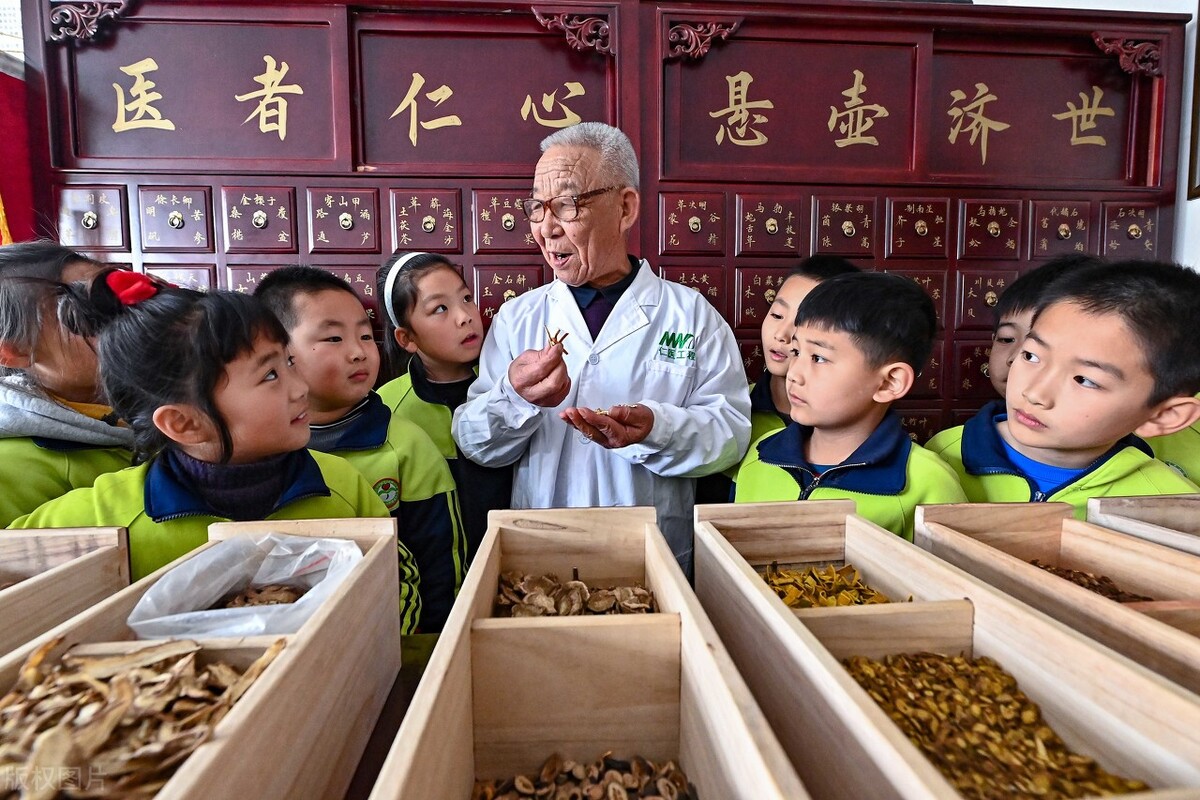 季节性湿疹不痒的症状及治疗方法,季节湿疹