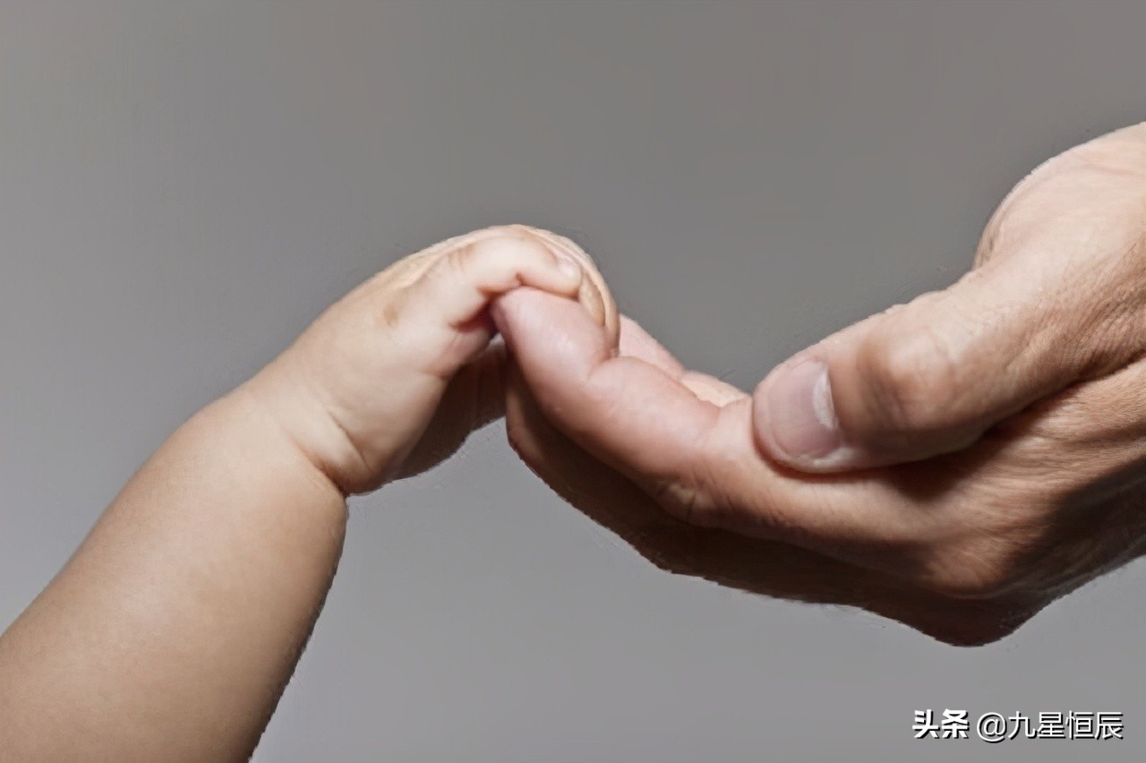 鍛ㄦ枃寮鸿鍥借冻,鍥借冻闇告皵