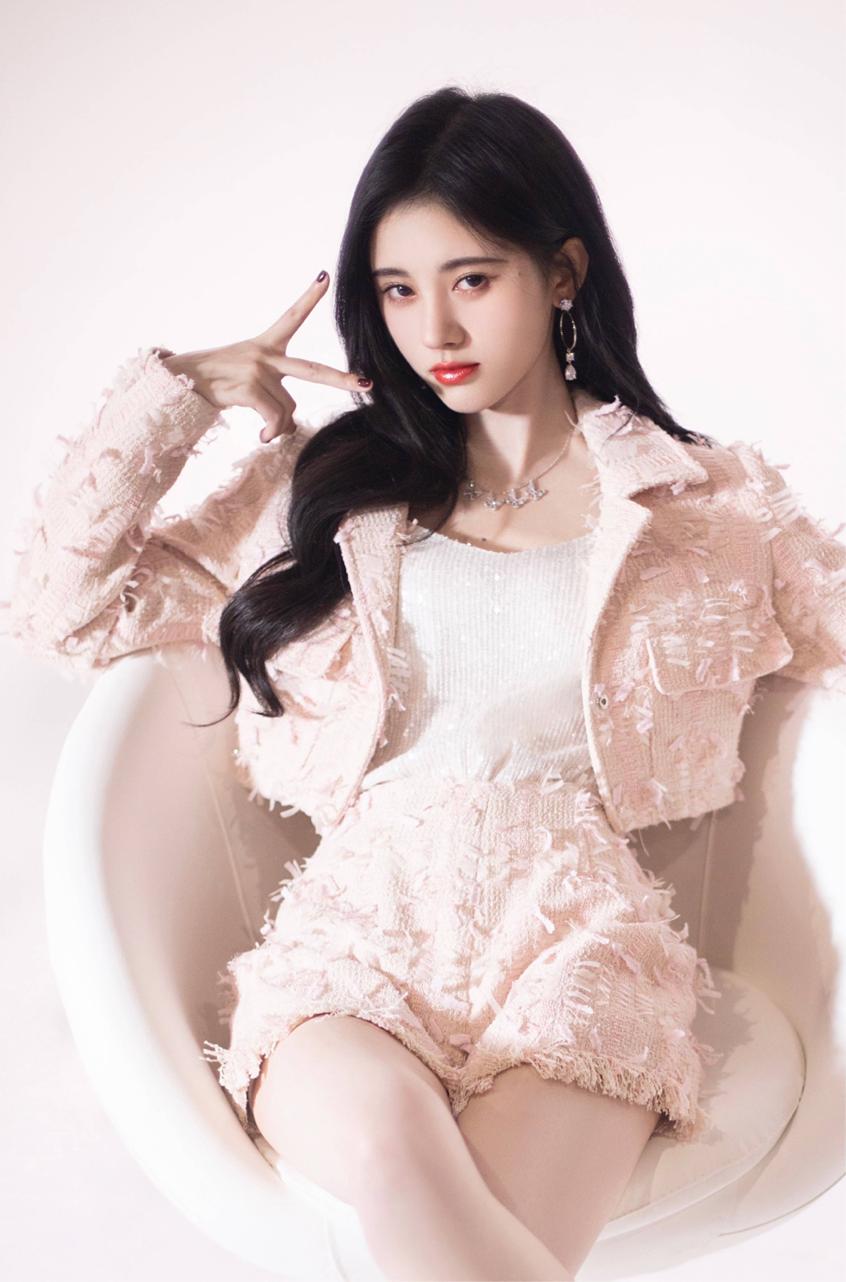 还珠格格第四部有鞠婧祎吗,还珠格格新版鞠婧祎