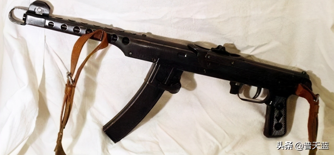 二战时期德国最先进的冲锋枪,二战时期有没有汤姆逊冲锋枪