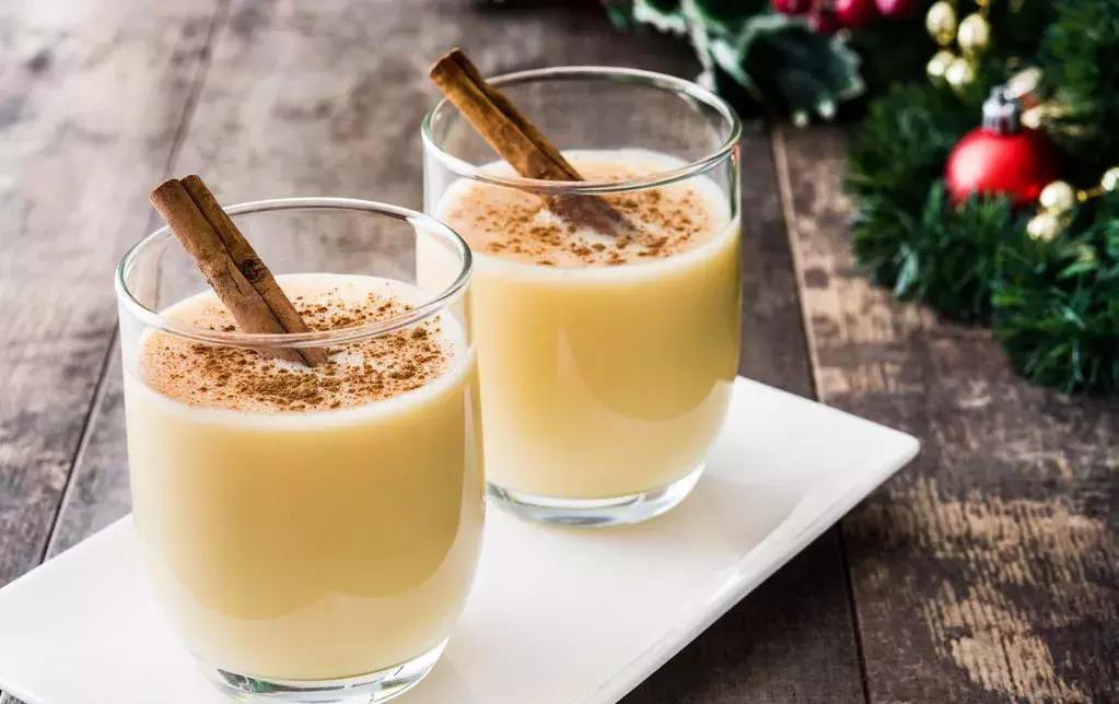 做了一锅热红酒，端出去一分钟就被抢光了……