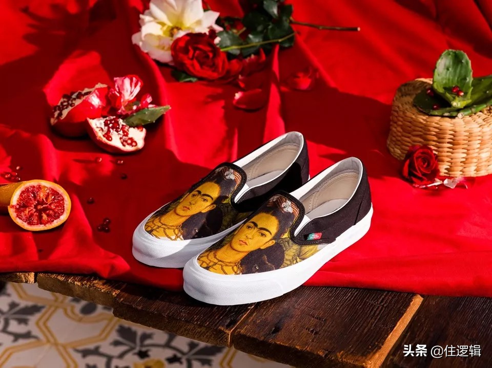 全球设计事件|LV绿了、北京机场方案火了、椅子变身“棺材”...