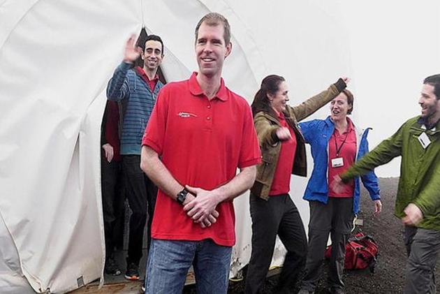 3男3女模拟火星旅行，封闭仓无隐私生活一年，出来后怎么样了？