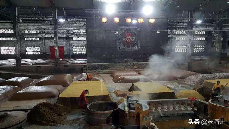 泸州老窖值得收藏的光瓶酒,泸州老窖60年窖龄酒有收藏价值吗