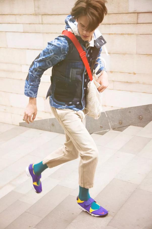 又一双“丑鞋”火了，时髦的人都喜欢把脚趾分开吗？