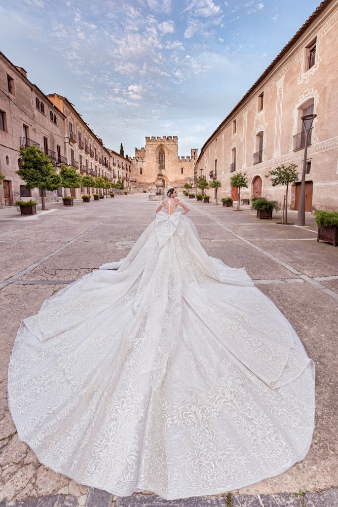 世界顶级婚纱高级定制,婚纱高级定制设计