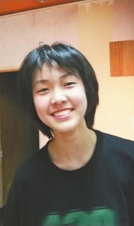 武汉3名女生入选空军飞行员,武汉三女生入选空军飞行学员