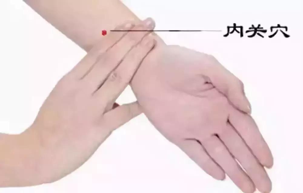 打嗝要警惕四种病嗳气,突然打嗝怎么办快速止嗝