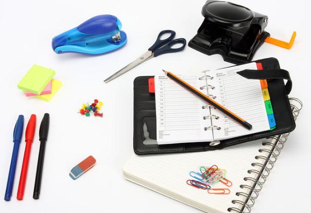 他只是把橡皮戴在了铅笔头上，一下就赚了230万美元（书评）