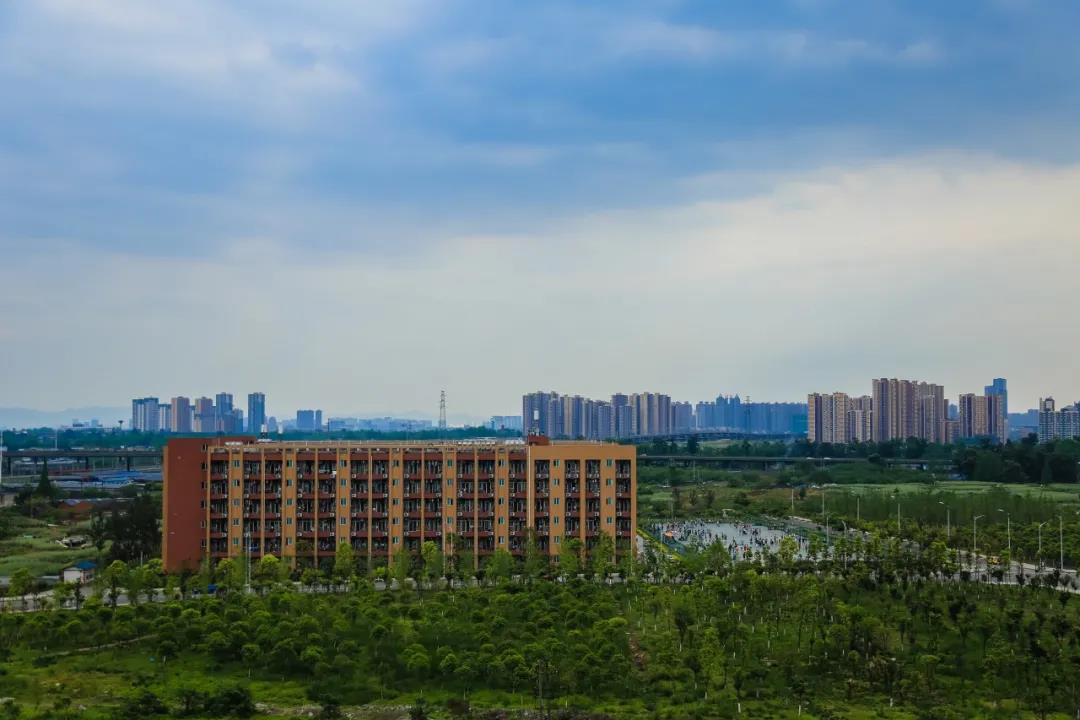 成都的大学豪华宿舍,成都好看的大学宿舍