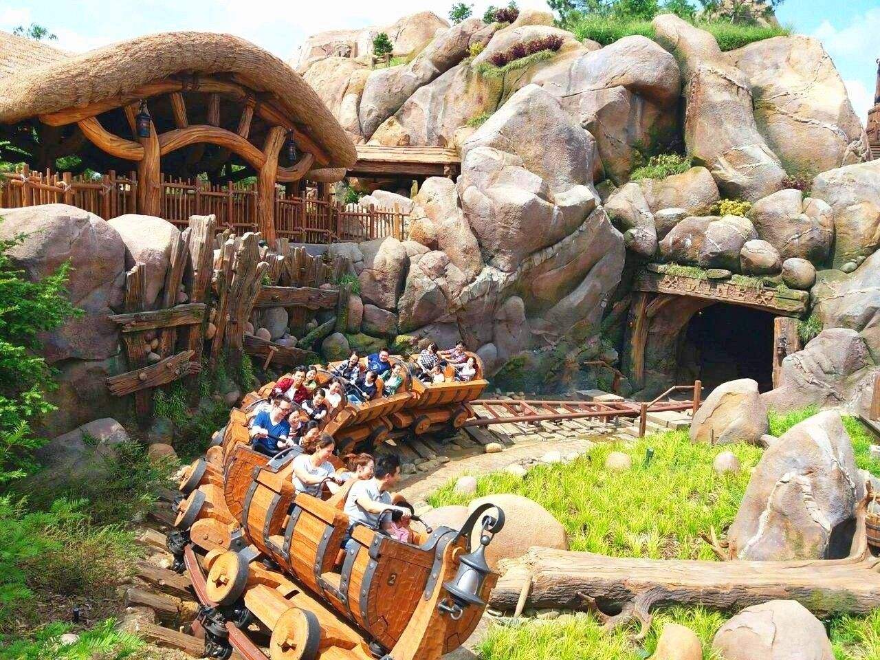 带孩子玩迪士尼怎么玩最划算,迪士尼带娃买什么套票