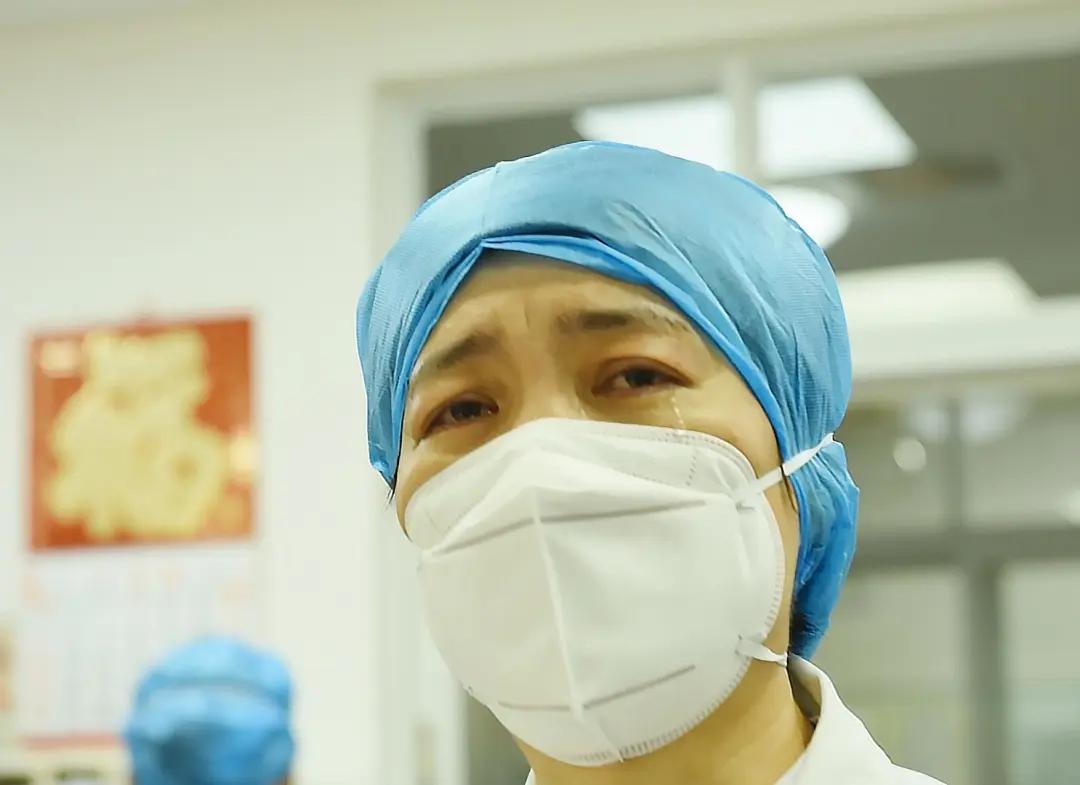 番禺|“选择感染性疾病科专业的第一天,我就知道自己的责任”:奋战抗疫一线的白衣战士付喜花