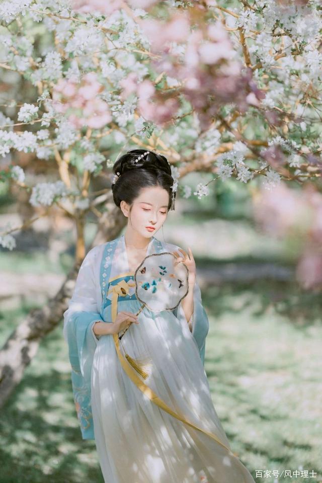 中国风古装汉服仙气襦裙方领齐胸,汉服魏晋古装交领齐腰襦裙中国风