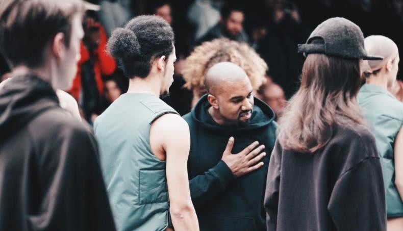 vans潮流穿搭女,vans经典款适合在哪个季节穿