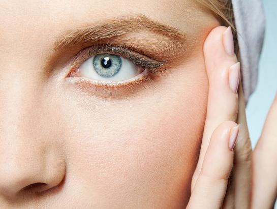 脸颊敏感红干怎么护肤,脸上敏感有红血丝怎么修复