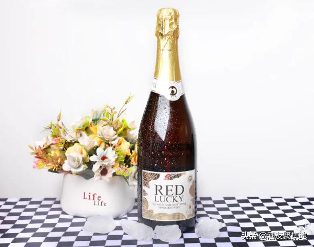 起泡酒的正确喝法,打开起泡酒的正确方法