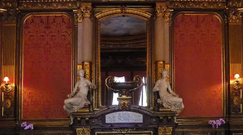 17岁抛夫弃子，一个用身体换金钱的*女妓**，凭什么有名有利？