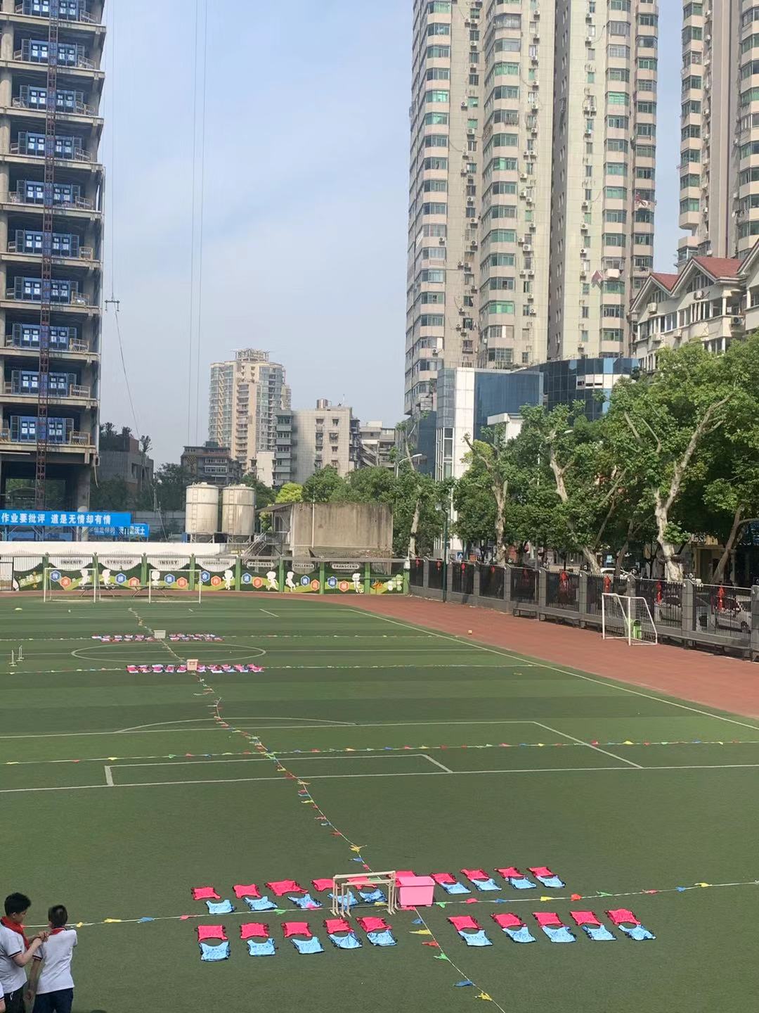 足球场地难建,小学足球特色学校的足球场要求