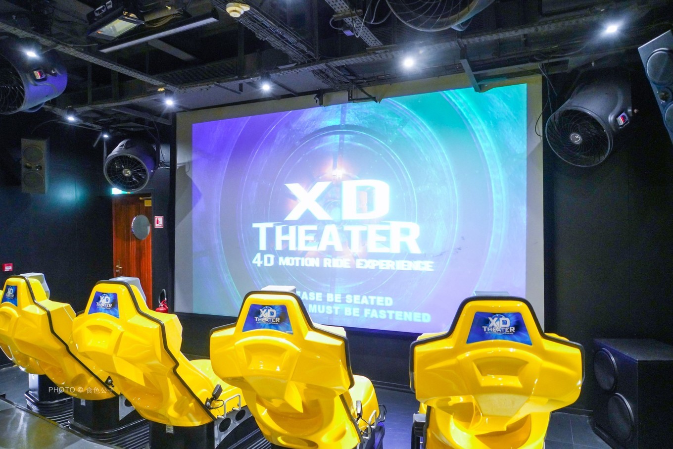 邮轮像海上养猪场,海上养猪场不负盛名