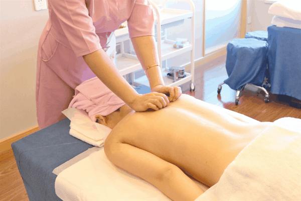 肩周炎发作了去按摩,肩周炎足疗反射区