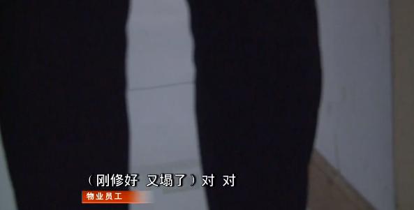 暴雨冲塌小区停车场雨棚,暴雨导致小区门前道路坍塌