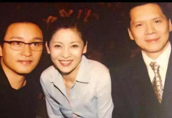 林青霞早年短发照片,林青霞早年穿搭太美了